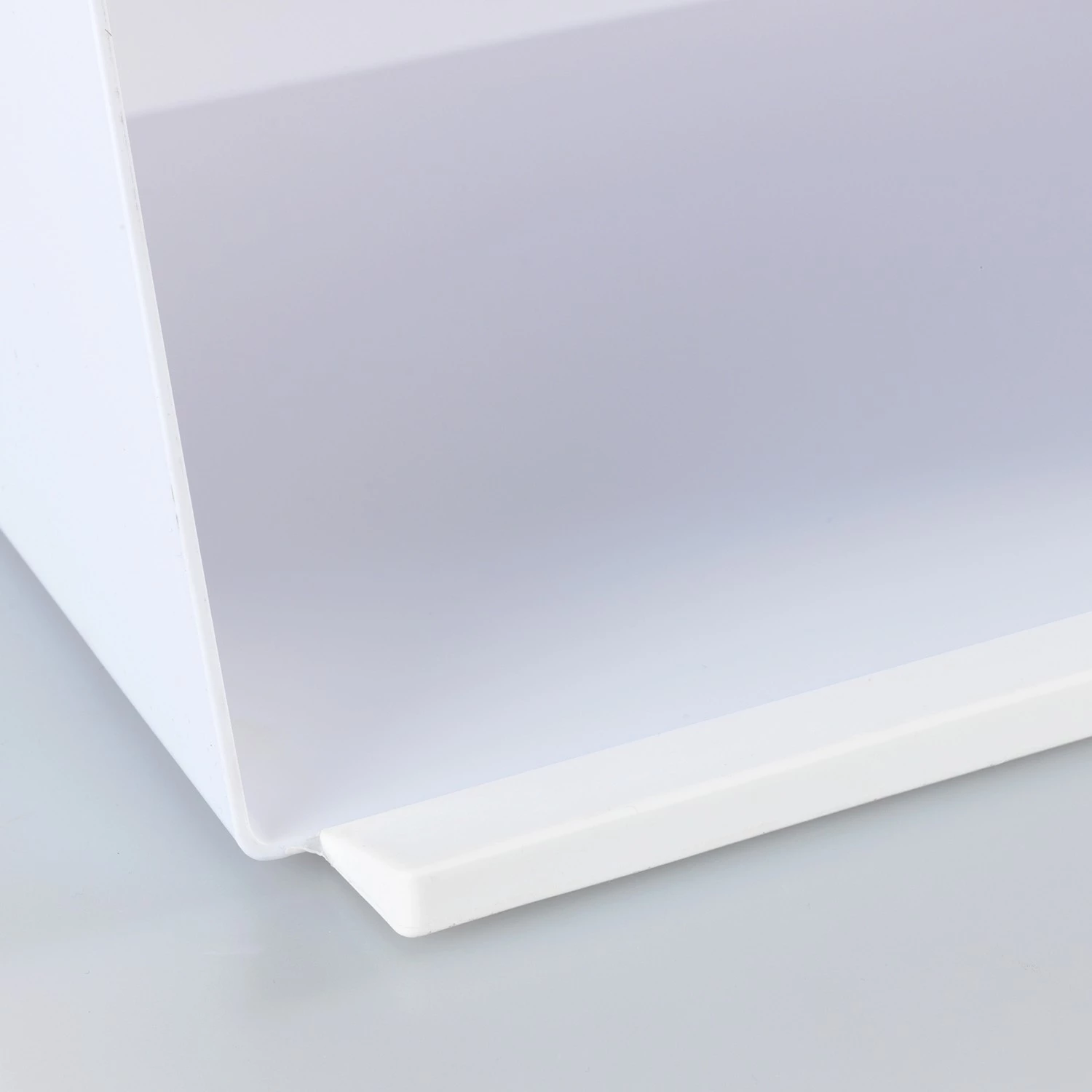 WENKO Boîte à pain Kubo - Polystyrène / Bambou - Blanc 9 WENKO Boîte à pain Kubo - Polystyrène / Bambou - Blanc – Image 7