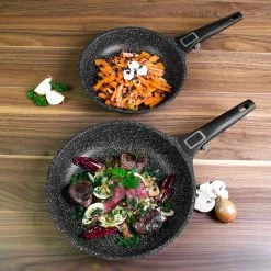 Stoneline Set de poêles Lussan - Aluminium - Anthracite -Poêles Soldes 1000279584 210804 08562300590 MOOD DETAILS P000000001000279584 mood