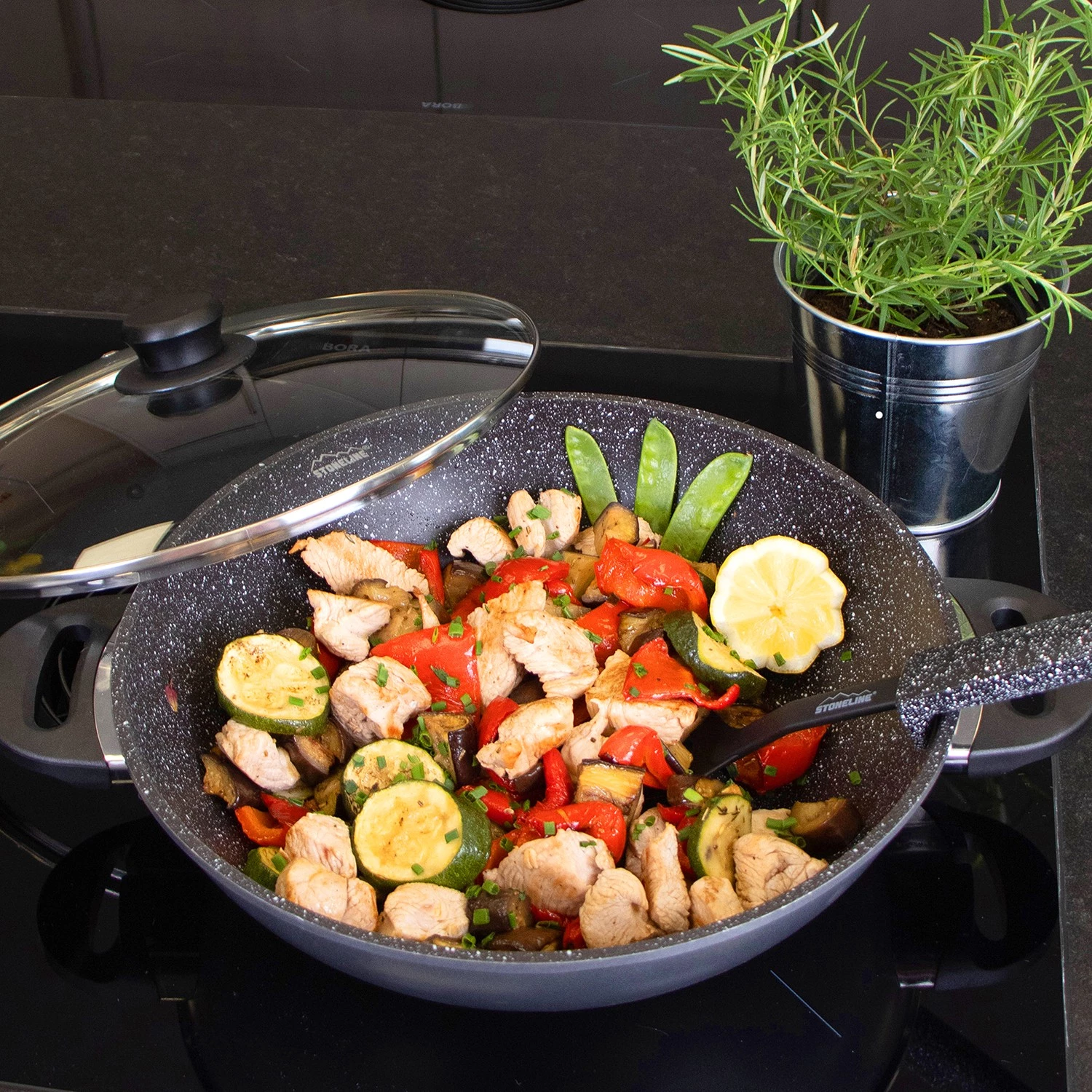 Stoneline Wok avec Couvercle en verre Gibson - Diamètre : 32 cm 4 Stoneline Wok avec Couvercle en verre Gibson - Diamètre : 32 cm – Image 2